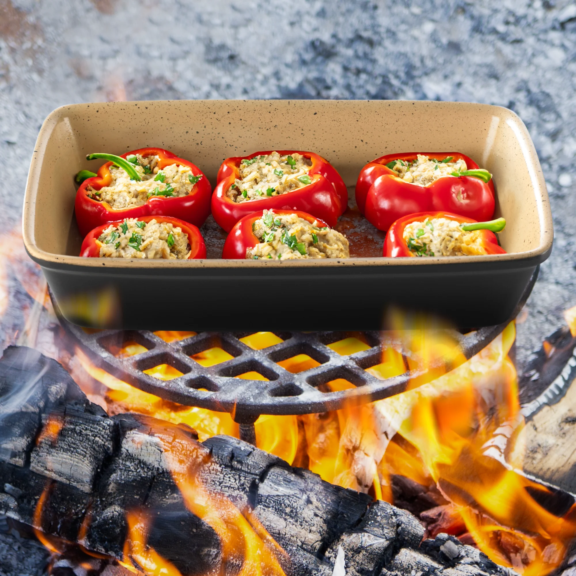 Römertopf Grillschale aus Naturton – Nachhaltiges Grillzubehör für schonendes Garen Rechteckige Römertopf-Grillschale aus naturfarbenem Ton mit geriffeltem Boden und zwei seitlichen Griffmulden, auf weißem Hintergrund.