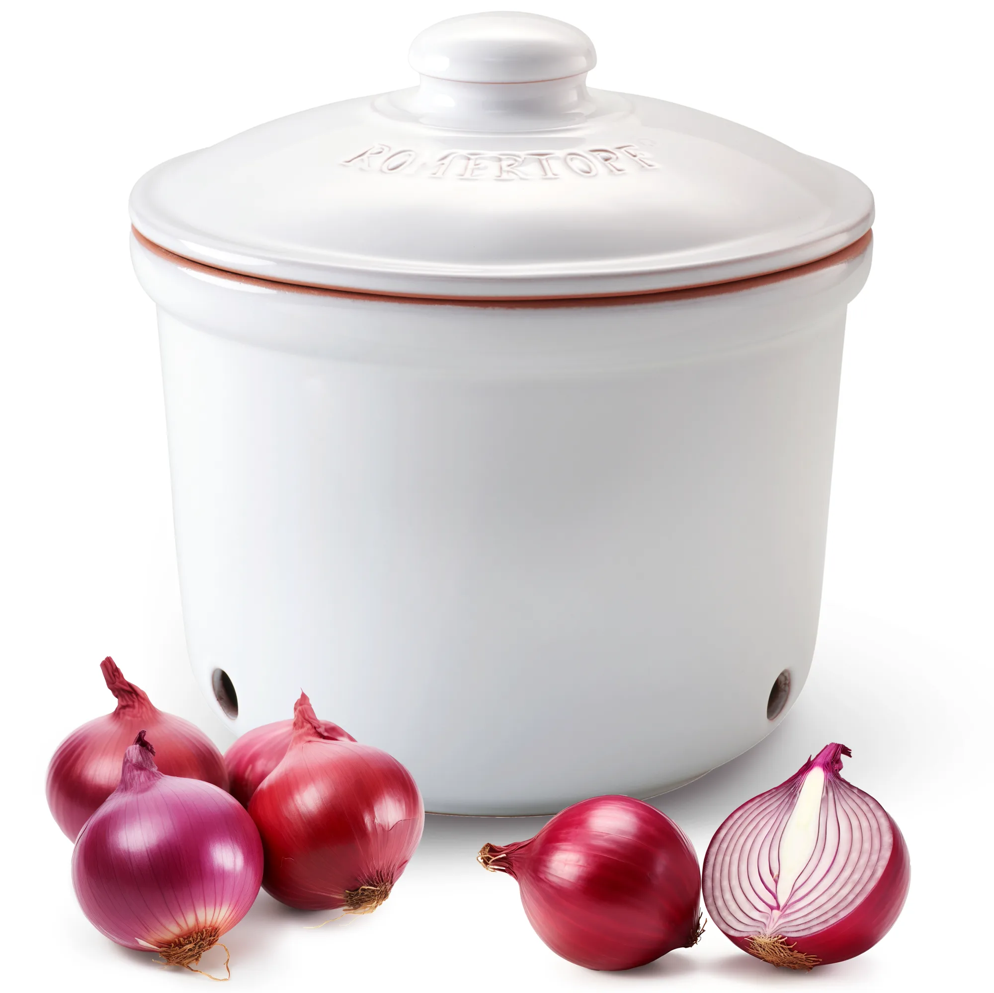 Römertopf Zwiebeltopf Maxi – Frischetopf aus Ton zur optimalen Lagerung von Zwiebeln Großer runder Zwiebeltopf aus naturfarbenem Ton mit Deckel, belüftet durch seitliche Luftlöcher; daneben liegen frische Zwiebeln zur Veranschaulichung der Nutzung.