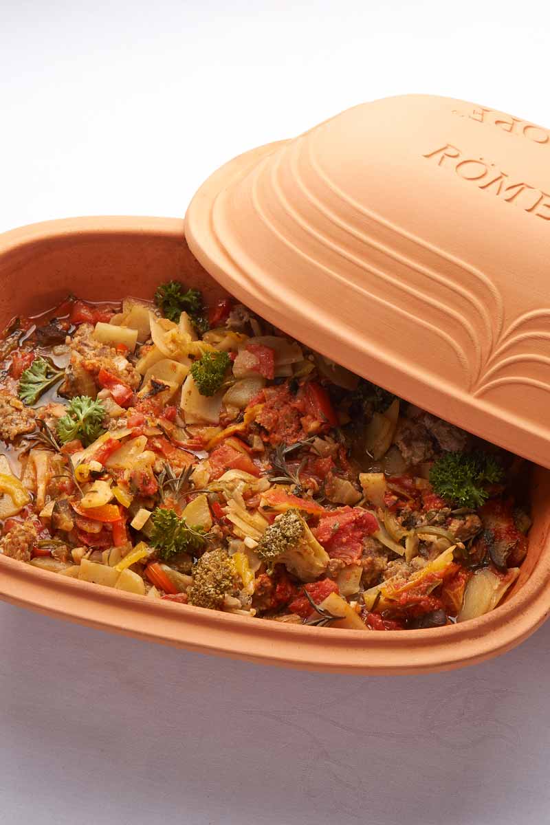 Groenteragout met gehakt uit de Römertopf — Vlees recept voor de Römertopf