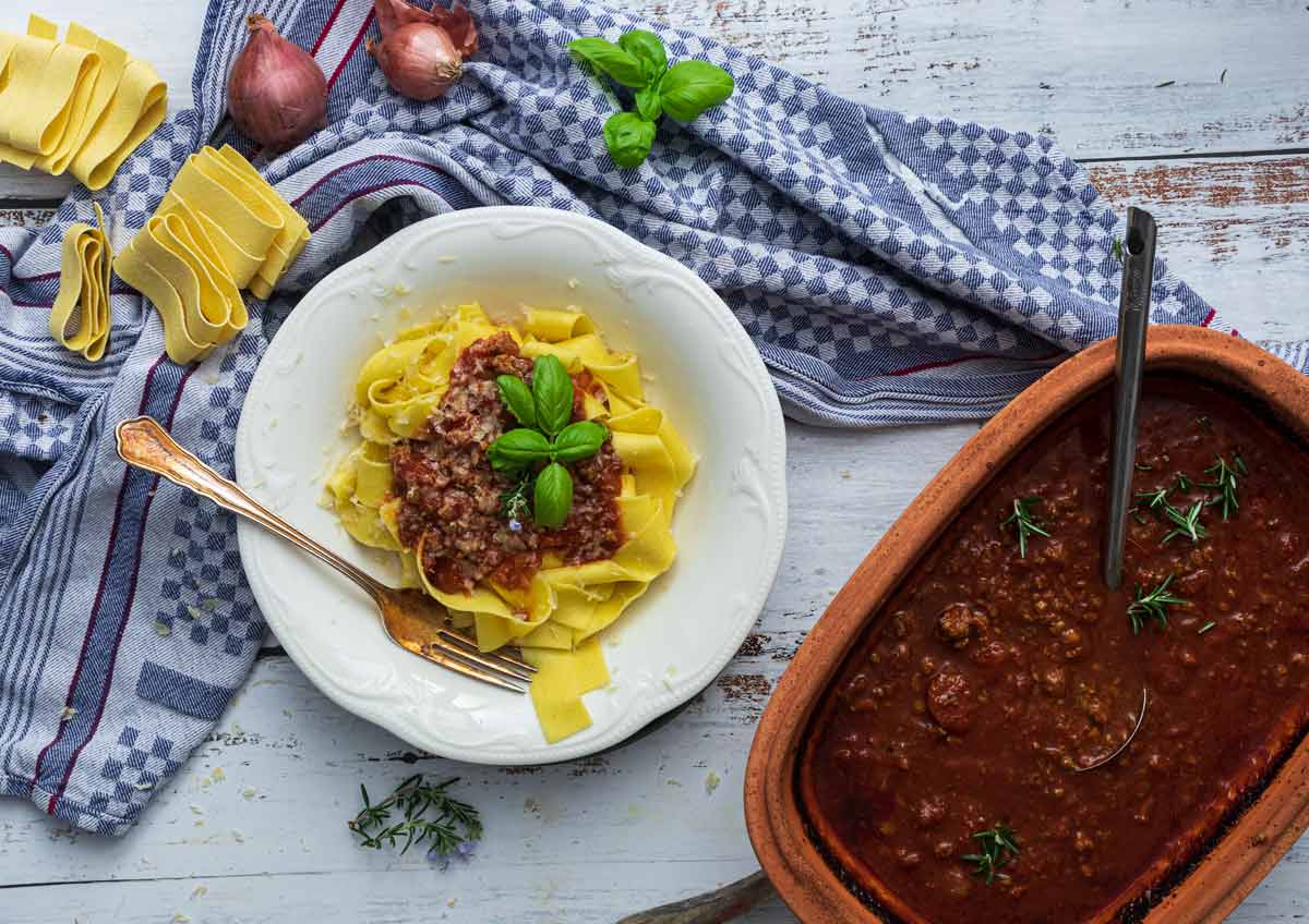 Bolognese aus dem Römertopf