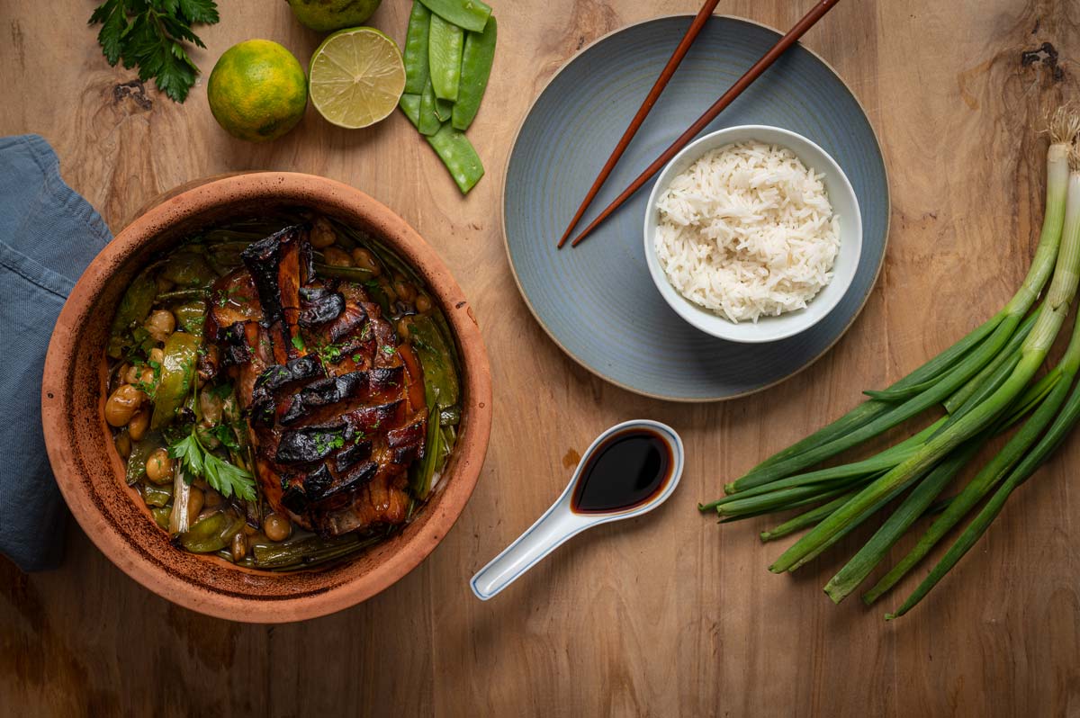 Asiatische Schweinshaxe aus dem Römertopf