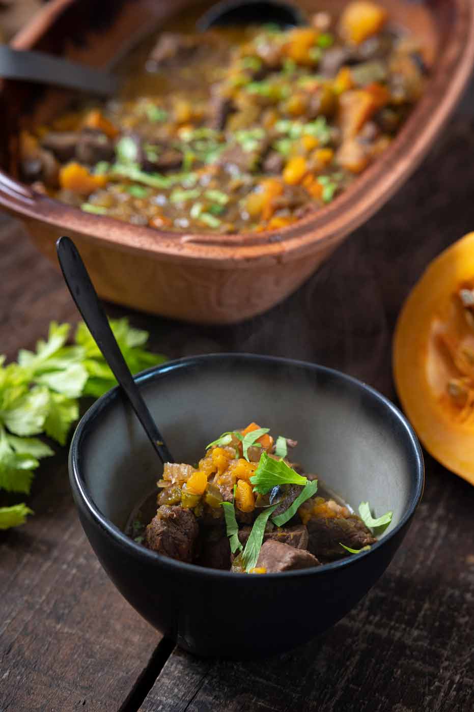 Zuidelijke Stoofpot met Rundvlees en Pompoen — Vlees recept voor de Römertopf