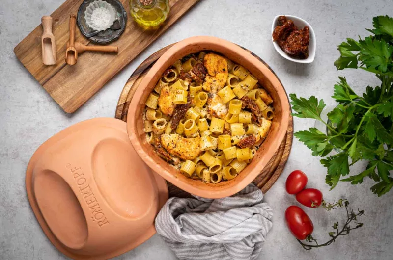 One Pot Pasta mit getrockneten Tomaten und Hähnchen 
