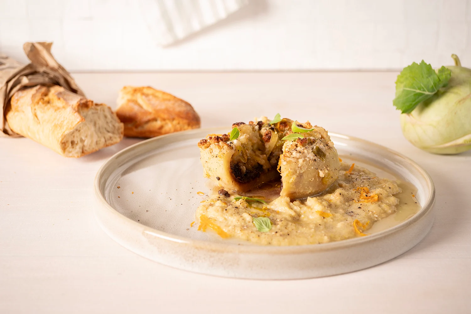 Gefüllte Kohlrabi im Römertopf – vegan