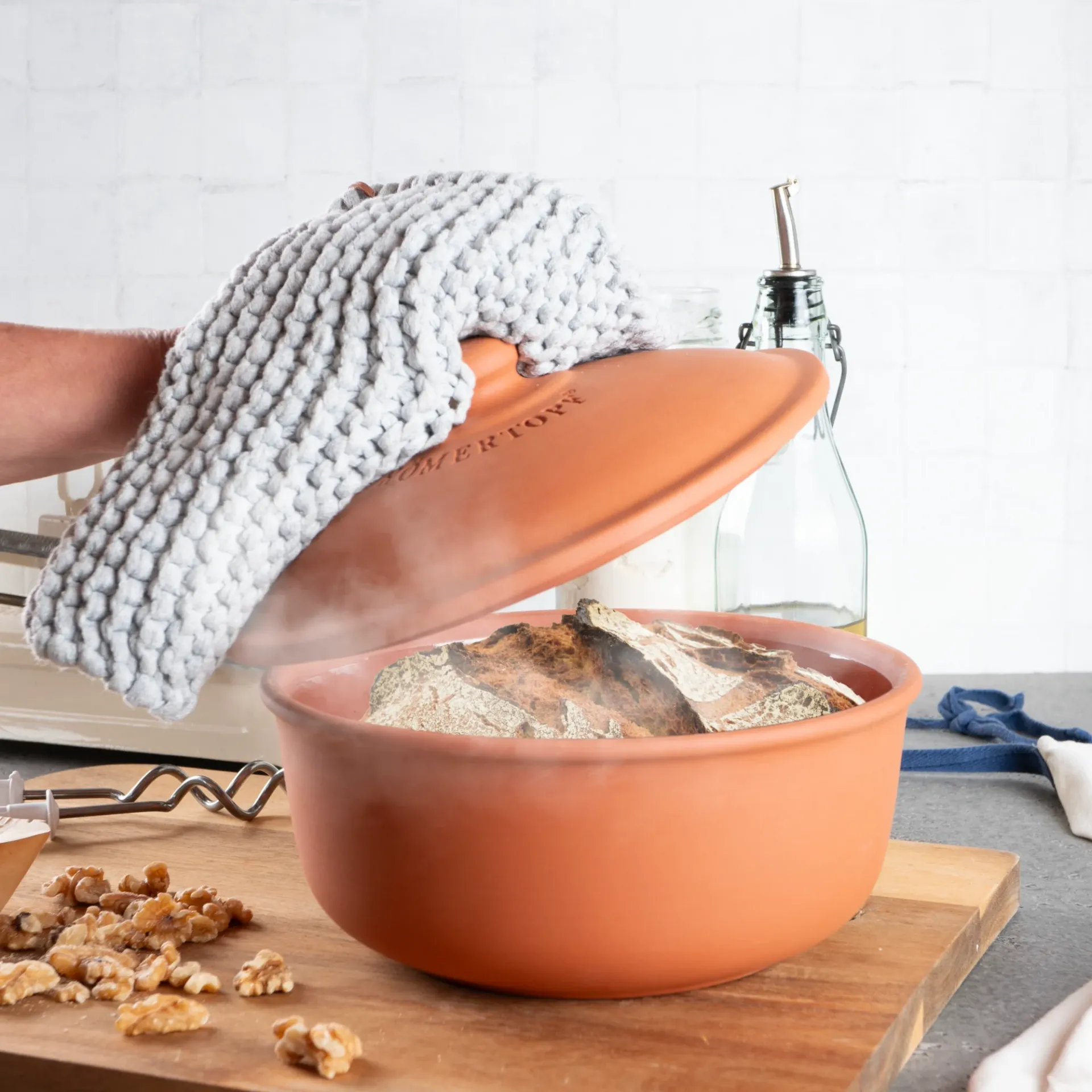 Römertopf Brotbacktopf rund 2 Liter in Terracotta mit Deckel aus Naturton